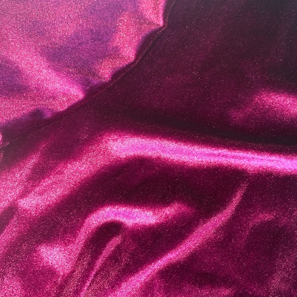 Beautiful velvet long sleeve dress with scalloped bottom and sleeves. - Picture 4 of 5